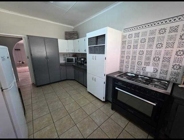 4 BEDROOM HOUSE FOR SALE IN MAGALIESKRUIN